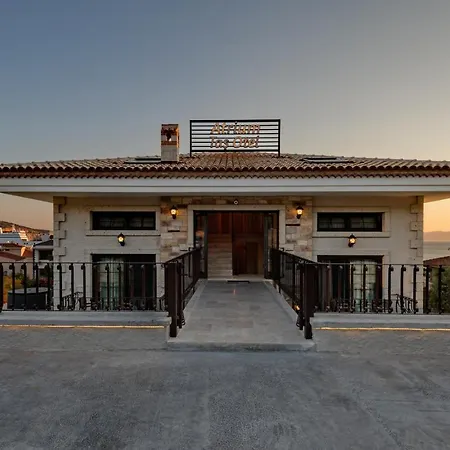 Atrium Tas Szálloda Çeşme