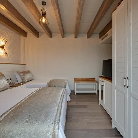 Szálloda Atrium Tas Çeşme