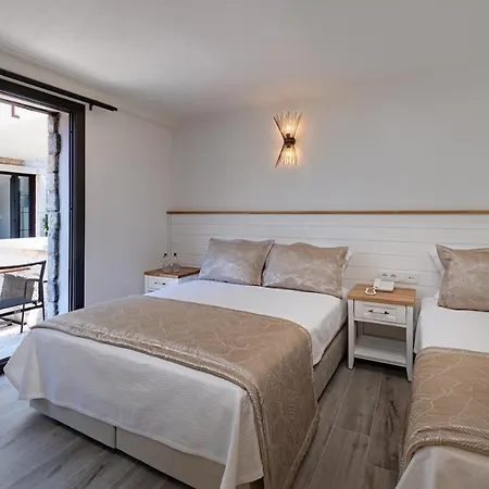 Hotel Atrium Tas Cesme