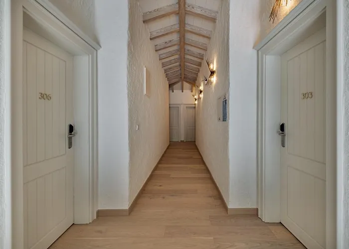 Szálloda Atrium Tas 2*